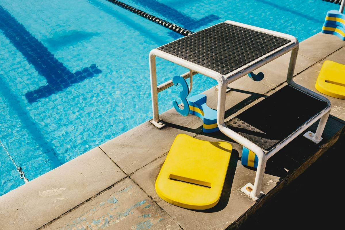 Chart showing calorie burn for water aerobics vs. walking vs. cycling based on body weight